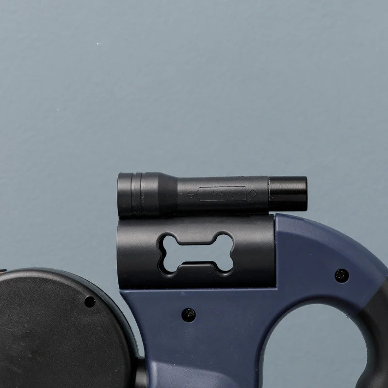 Dual retractable dog leash